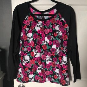 Long Sleeve Skull Bathing Suit Top